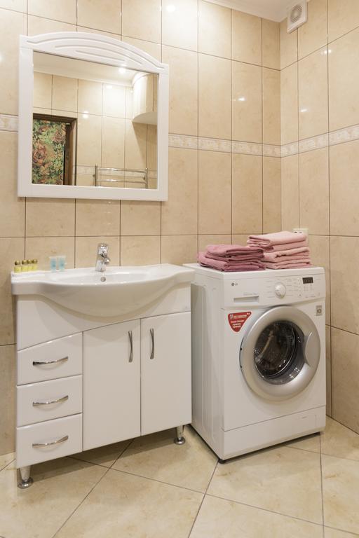 Best Apartments On Deribasovskoy オデッサ エクステリア 写真